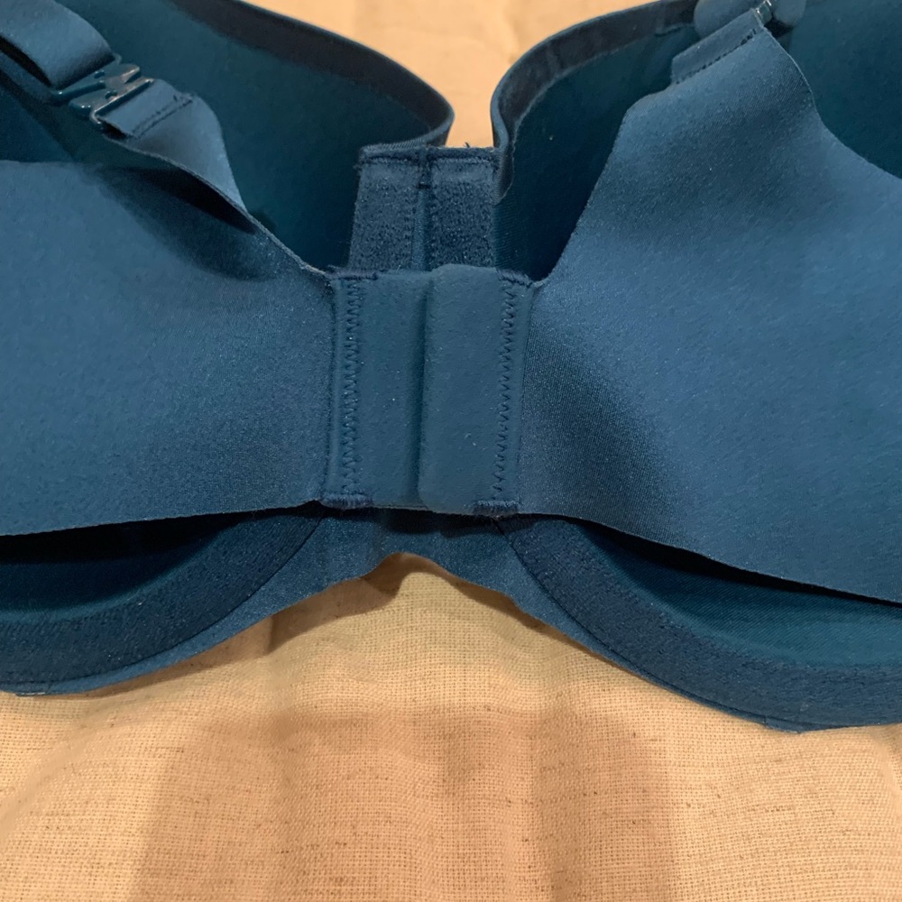 Wacoal Teal Underwire Bra - Picture 4 of 5